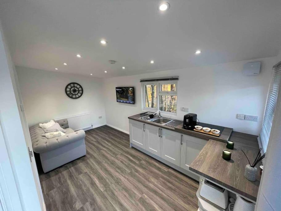 The Cabin Welwyn Garden City Exterior foto